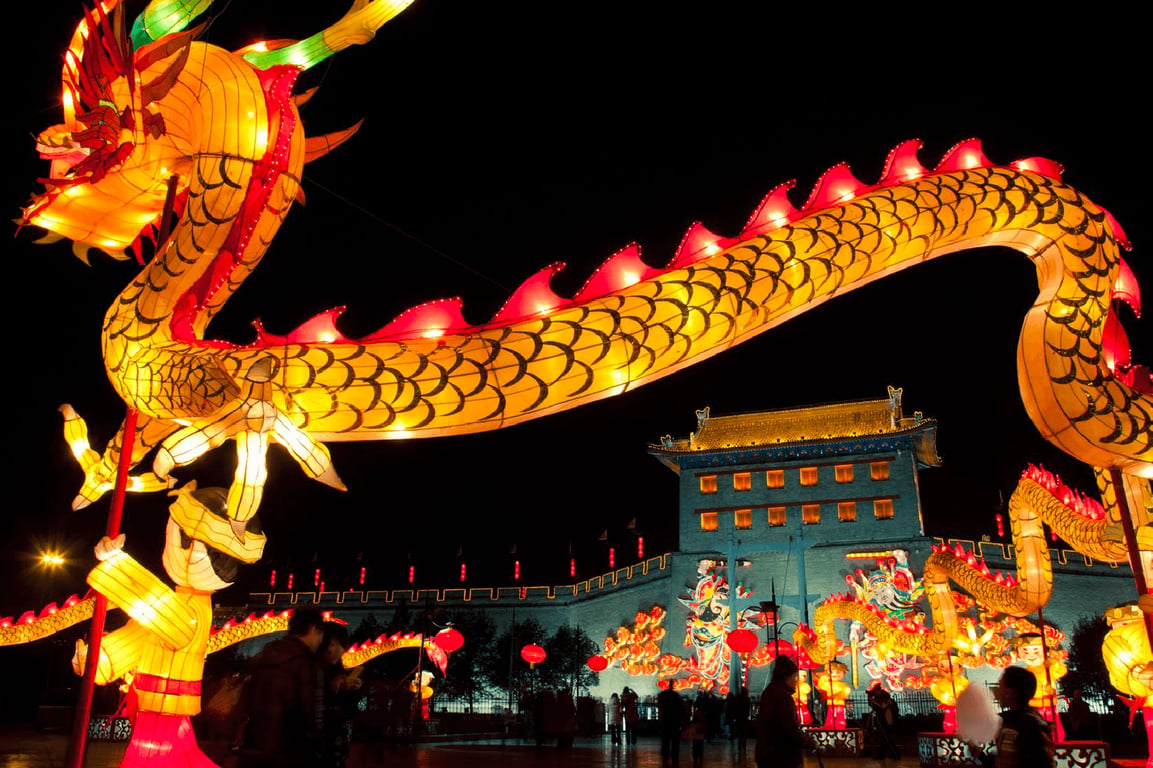 Year of the Dragon: 20 Chinese New Year Greetings for the Workplace in 2024